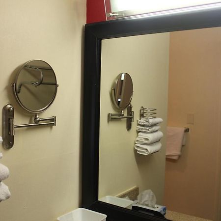 Americas Best Value Inn - Fredericksburg North Dış mekan fotoğraf