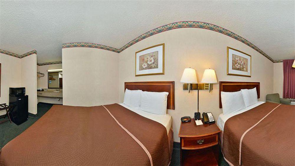 Americas Best Value Inn - Fredericksburg North Dış mekan fotoğraf