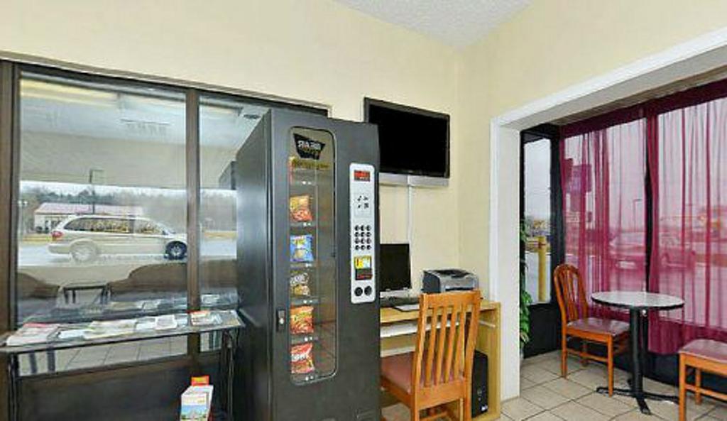 Americas Best Value Inn - Fredericksburg North Dış mekan fotoğraf