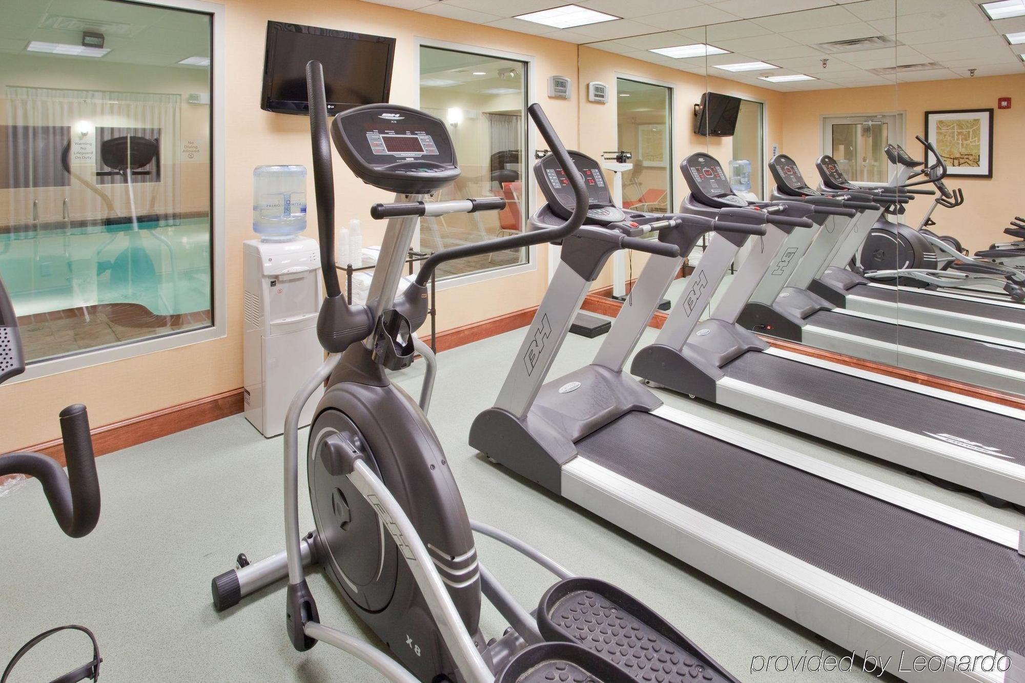 Americas Best Value Inn - Fredericksburg North Dış mekan fotoğraf