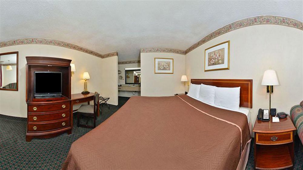 Americas Best Value Inn - Fredericksburg North Dış mekan fotoğraf
