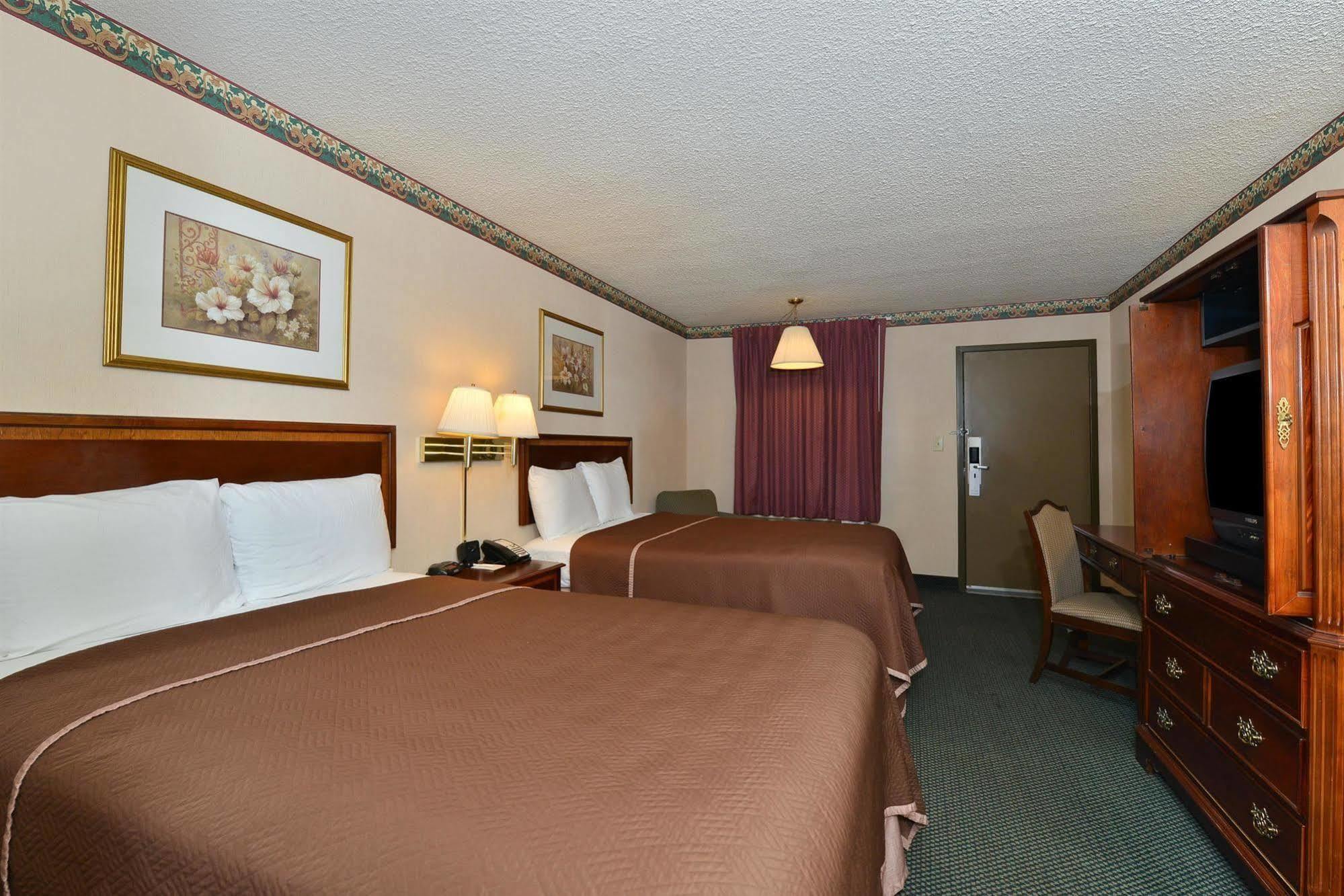 Americas Best Value Inn - Fredericksburg North Dış mekan fotoğraf
