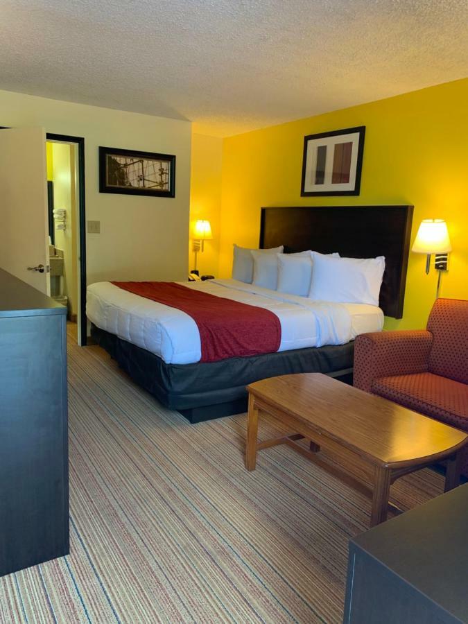 Americas Best Value Inn - Fredericksburg North Dış mekan fotoğraf